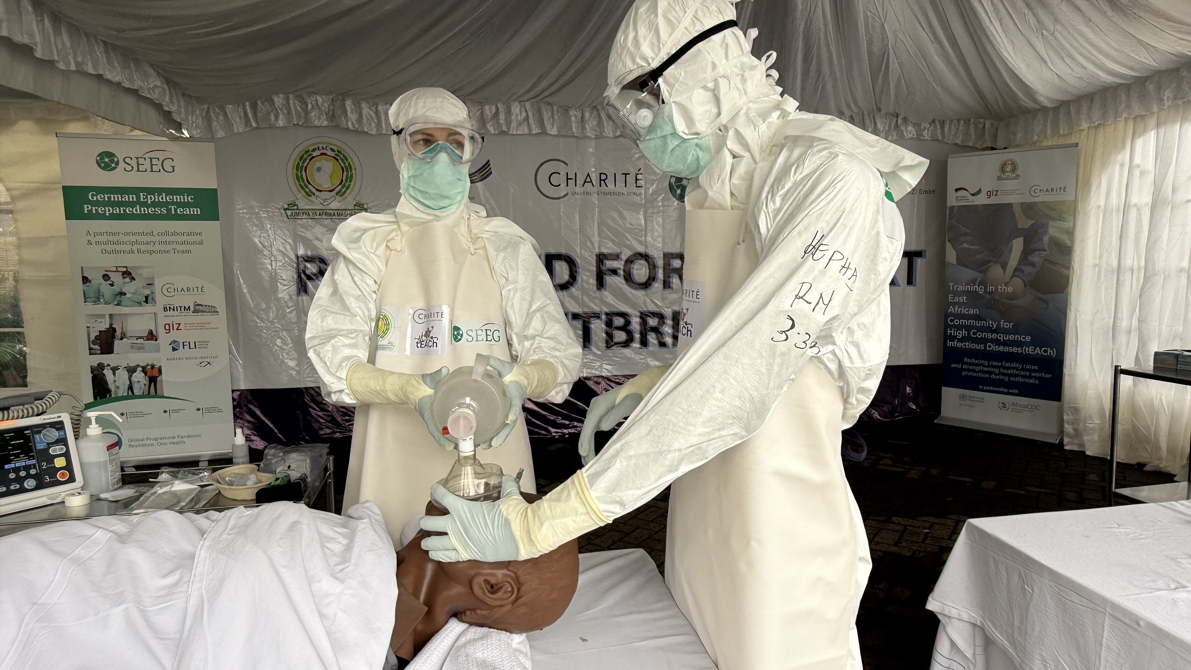 https://livesicilia.it/wp-content/uploads/2026/05/Ebola.jpg