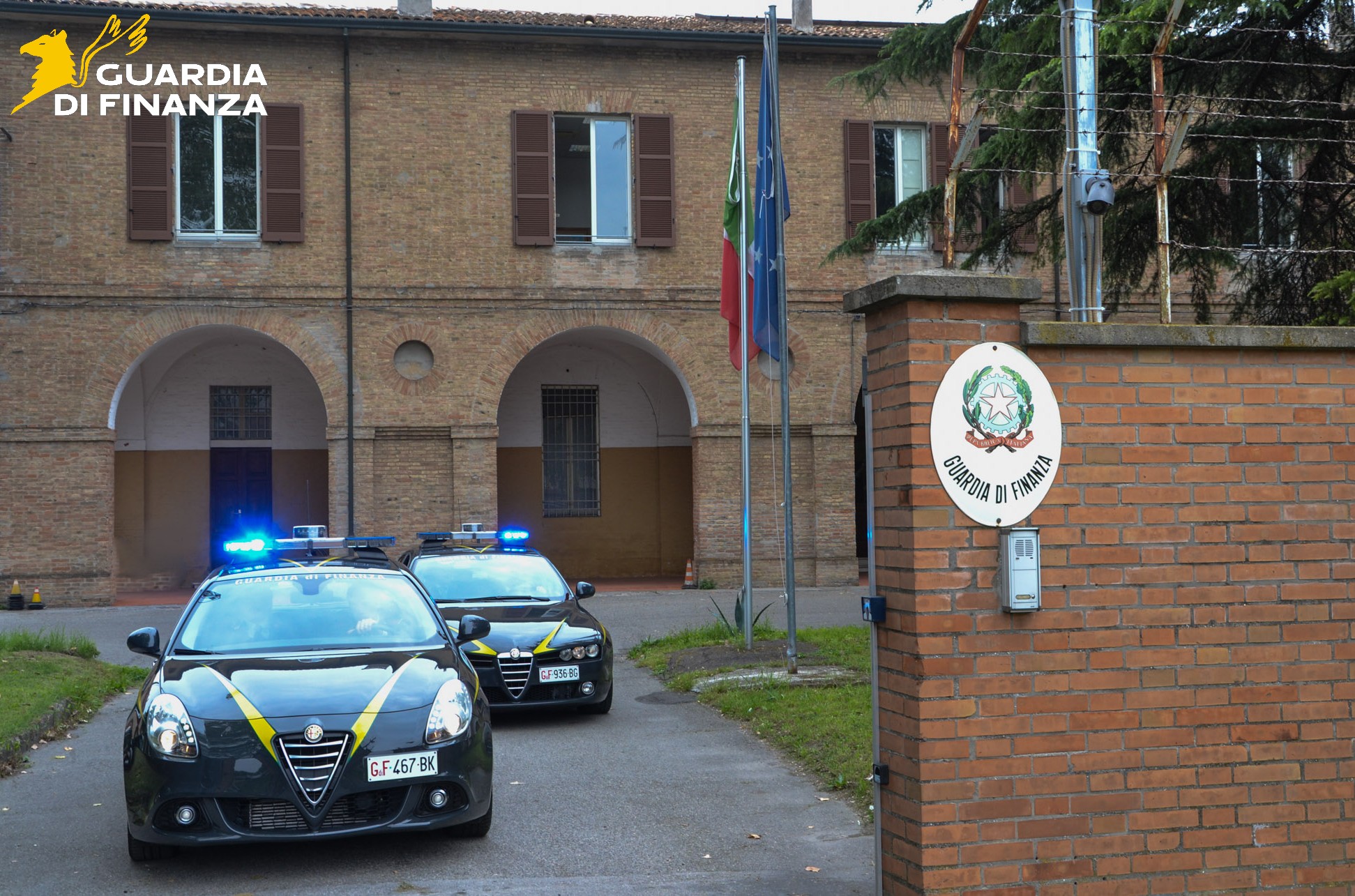 https://livesicilia.it/wp-content/uploads/2026/05/Foto-GdF-Gruppo.jpg