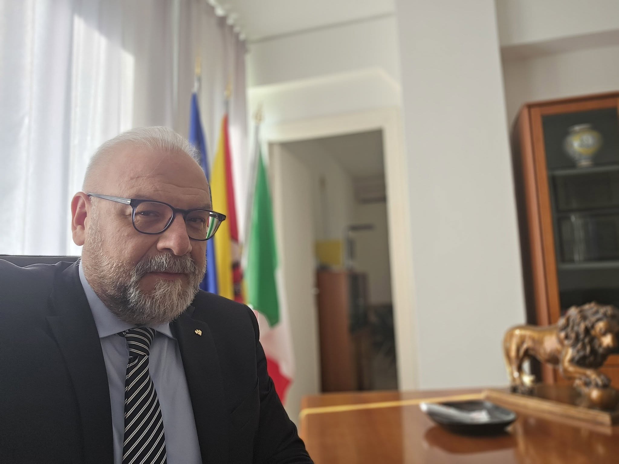 https://livesicilia.it/wp-content/uploads/2026/05/Gianluca-Mantenti-confcommercio-sicilia.jpg