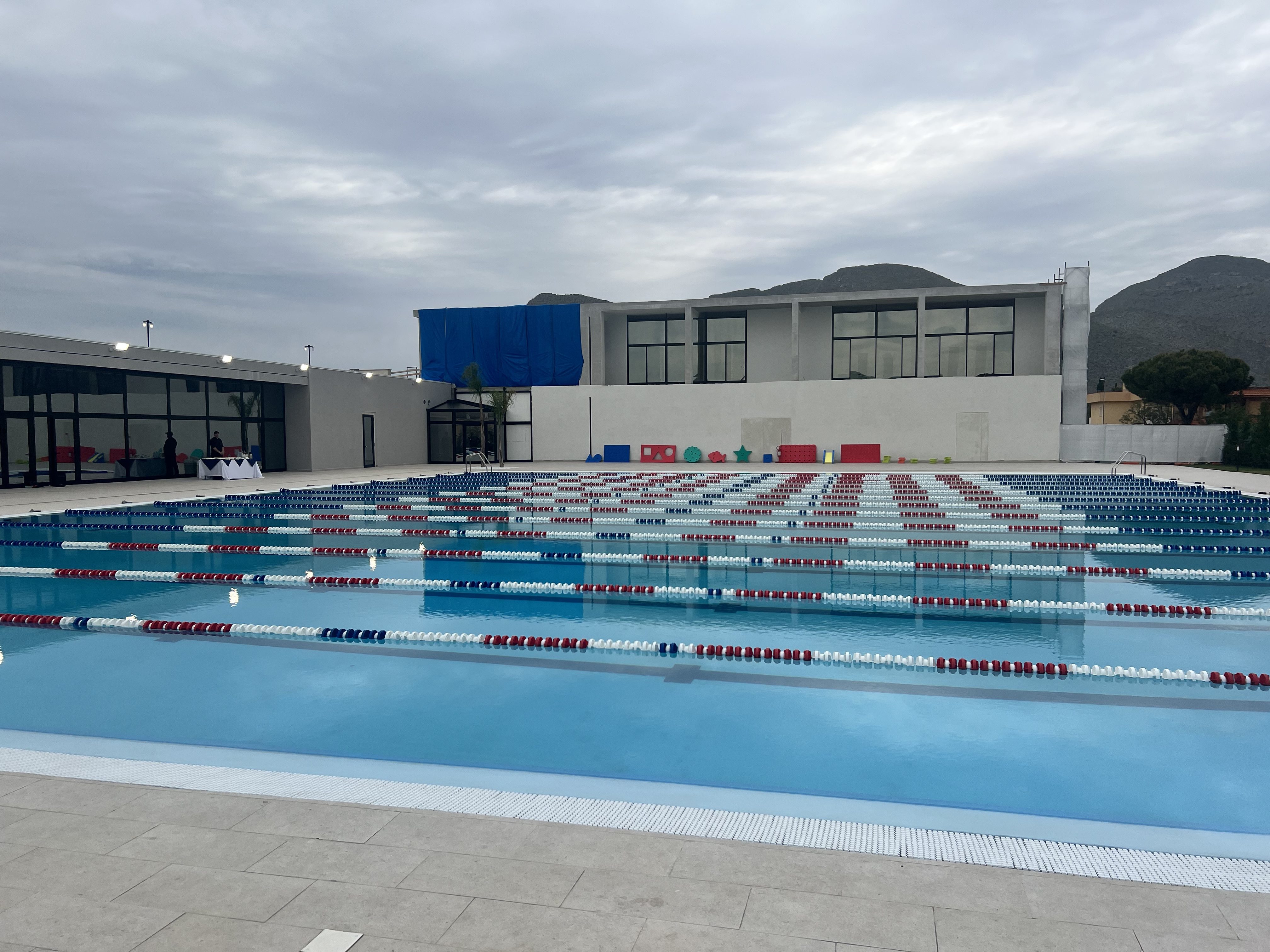 Palermo, inaugurata la piscina alle spalle del Conca d’oro