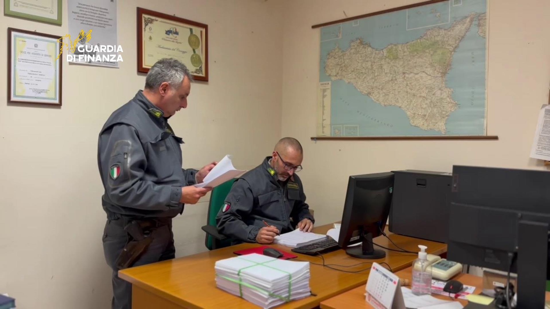 https://livesicilia.it/wp-content/uploads/2026/05/Truffa-auto.jpg