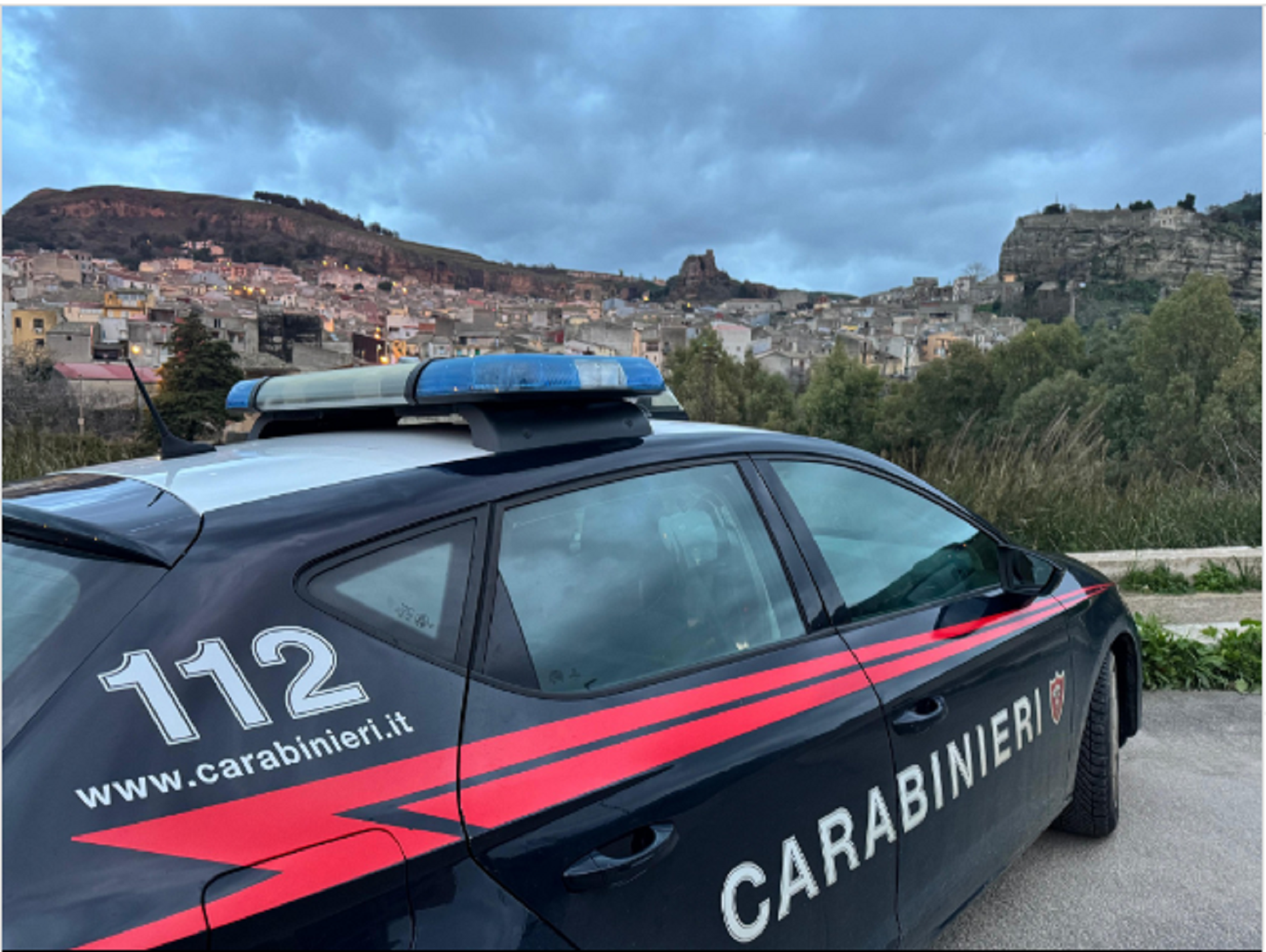 https://livesicilia.it/wp-content/uploads/2026/05/carabiniere-corleone.png?w=1900