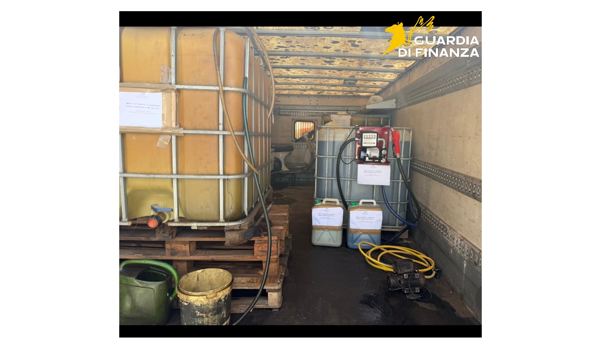 https://livesicilia.it/wp-content/uploads/2026/05/sequestro-gasolio.jpg