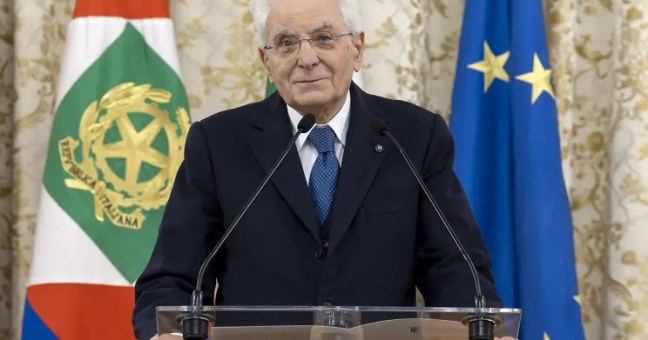 Mattarella “Dopo il ventennio fascista il 2 giugno segnò una svolta nel Paese”