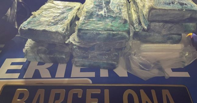 Dalla Spagna alla Sicilia con 13 chili di cocaina in auto, tre arresti