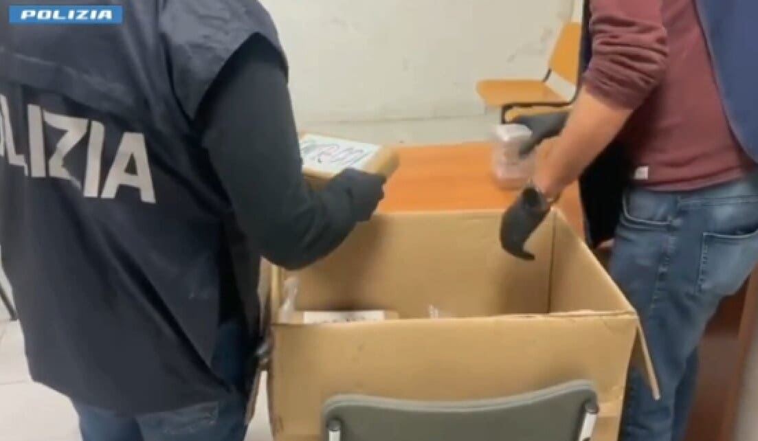 Blitz della polizia contro clan mafioso a Catania, 20 arrest