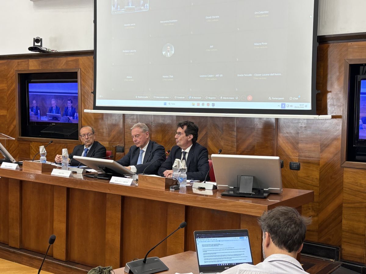 Spazio, presentati gli Stati generali al Mimit. Urso: “Itali