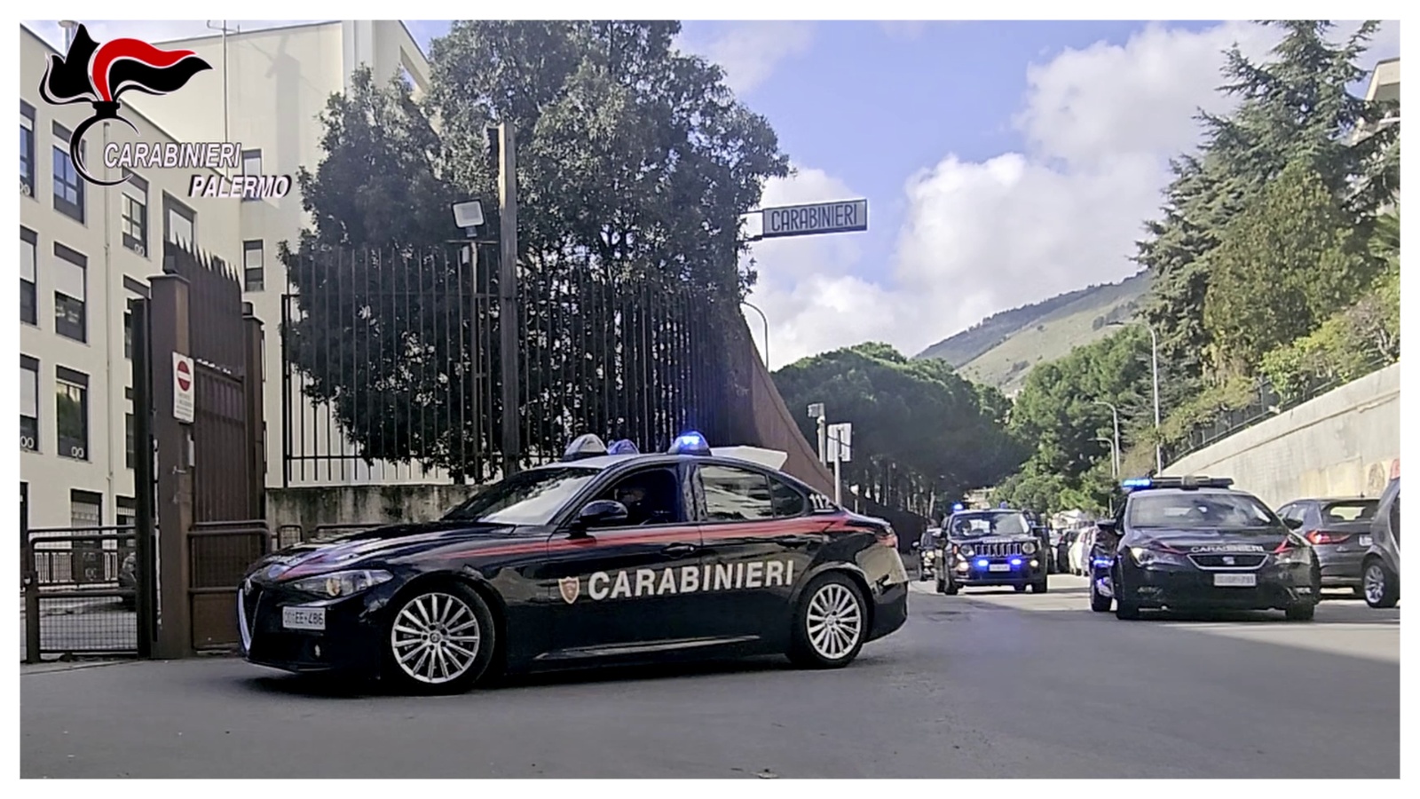 Carabinieri sventano un’estorsione, due giovani in manette