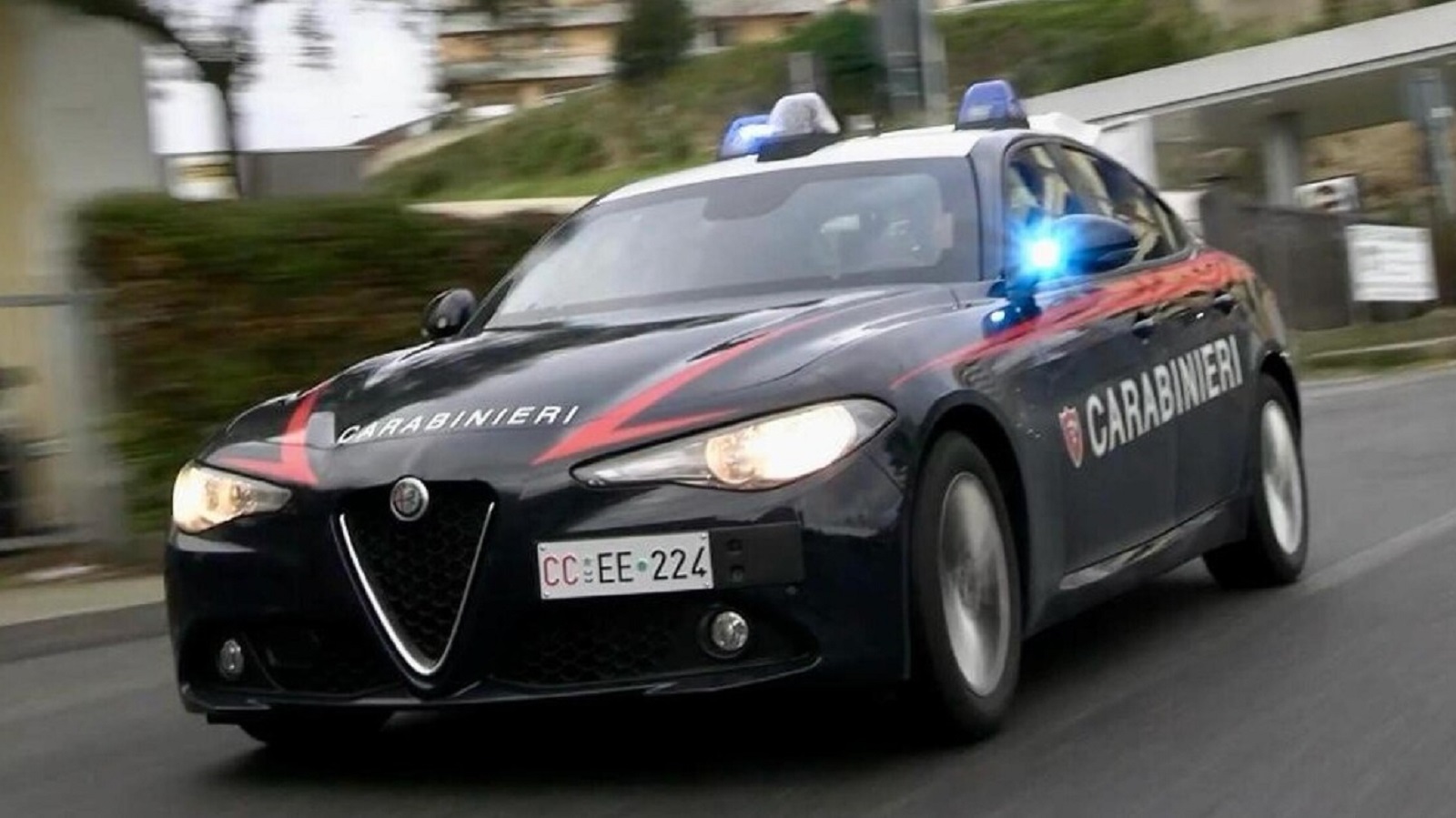 https://livesicilia.it/wp-content/uploads/2026/06/carabinieri.jpg
