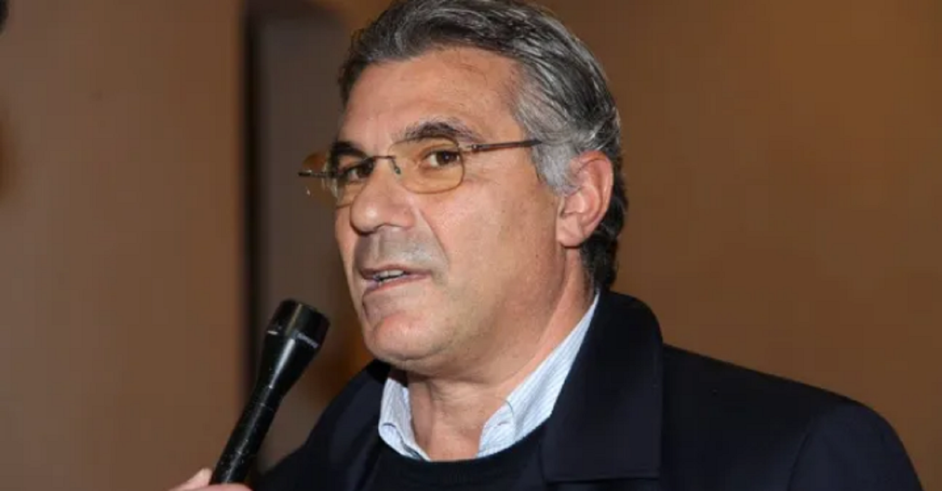 “Mi sono rotto la m…”: così fu assunta la moglie d