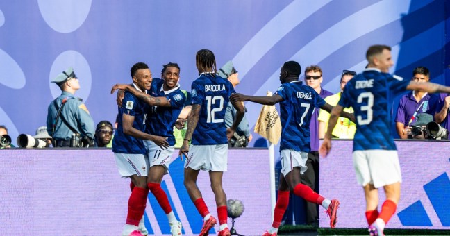 Doppio Mbappè e Barcola: la Francia domina la Svezia e vola agli ottavi