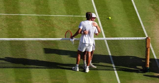 Cobolli eliminato a Wimbledon, Fery vola in semifinale con Zverev