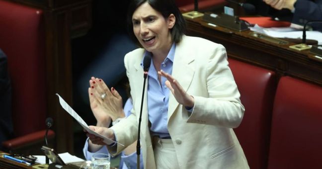 Schlein “Finito il tempo del governo Meloni, ora vadano a casa”