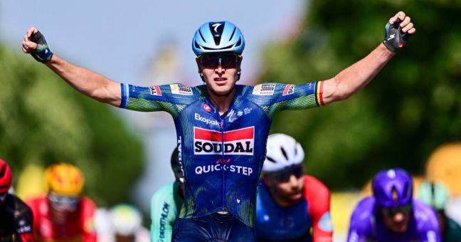 Merlier vince anche la 12^ tappa e cala il tris al Tour, Pogacar sempre leader