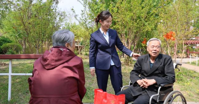 Cina, misure per promuovere i servizi domestici