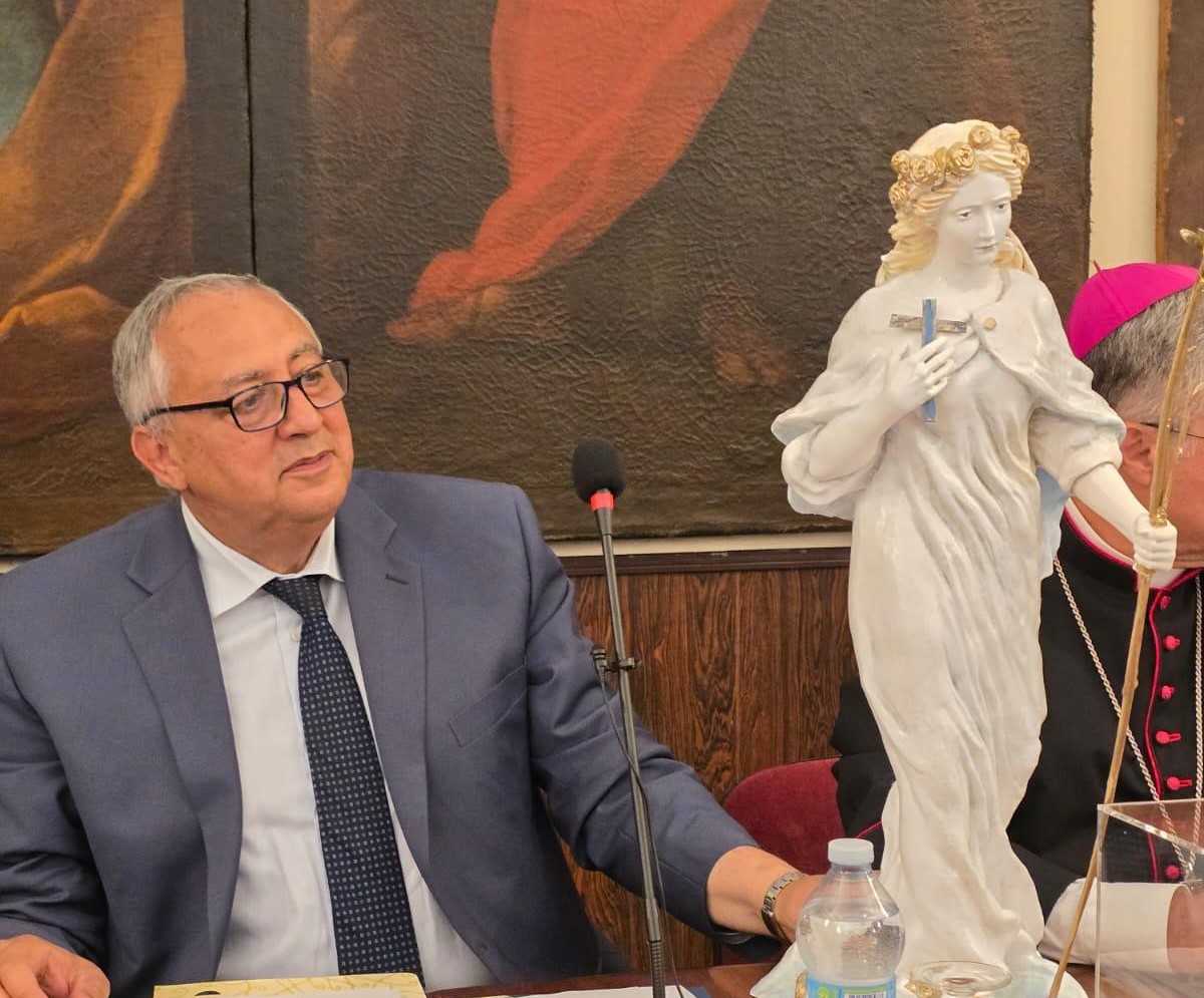 https://livesicilia.it/wp-content/uploads/2026/07/Roberto-Lagalla-festino-nuova.jpeg.jpg