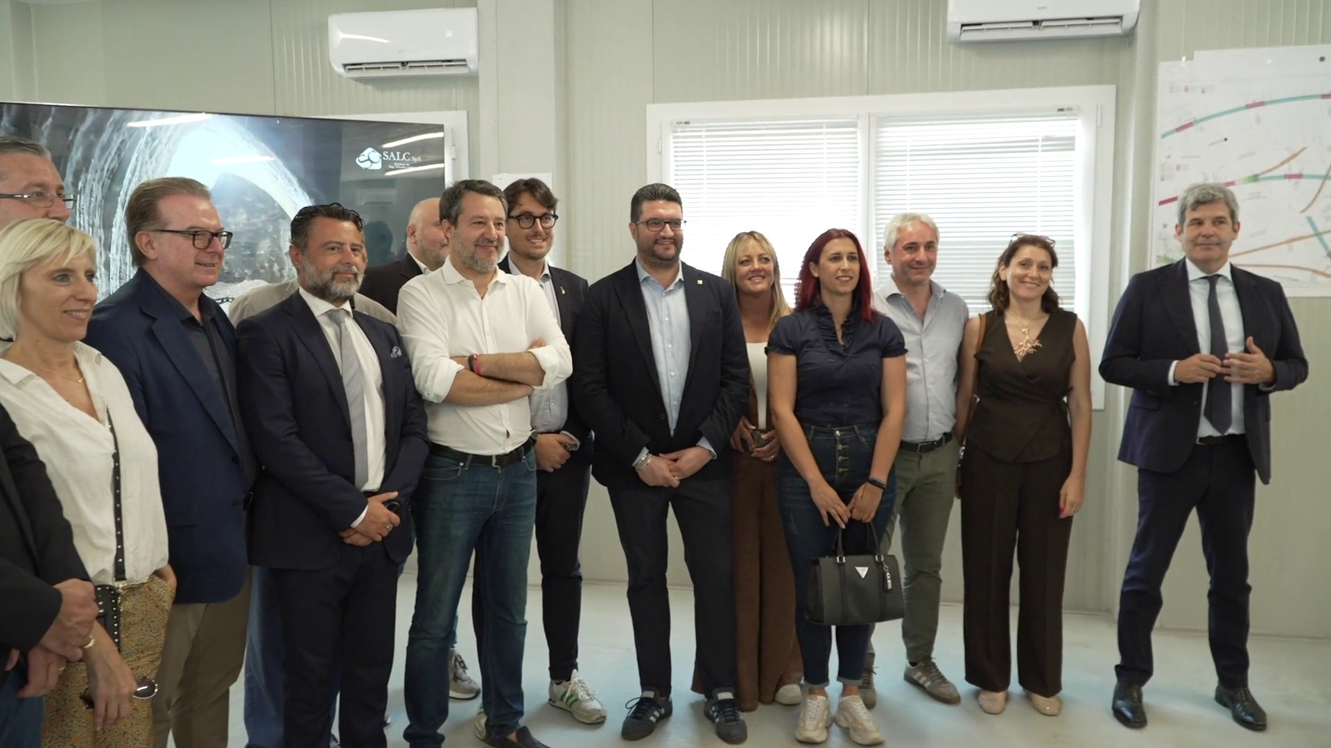 https://livesicilia.it/wp-content/uploads/2026/07/VDEM.jpg