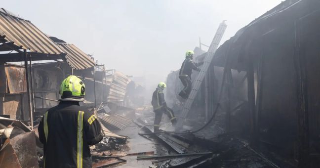Attacco russo su Kiev con almeno 12 morti, colpito ospedale psichiatrico