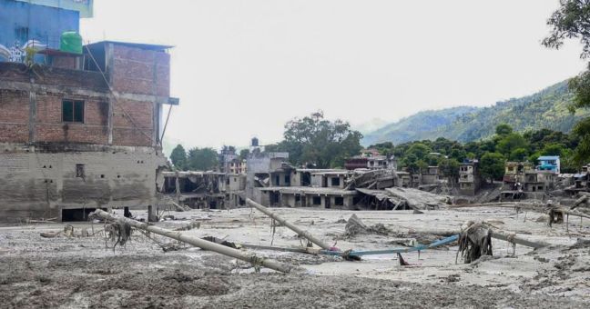 Nepal, sale a 389 il bilancio delle vittime