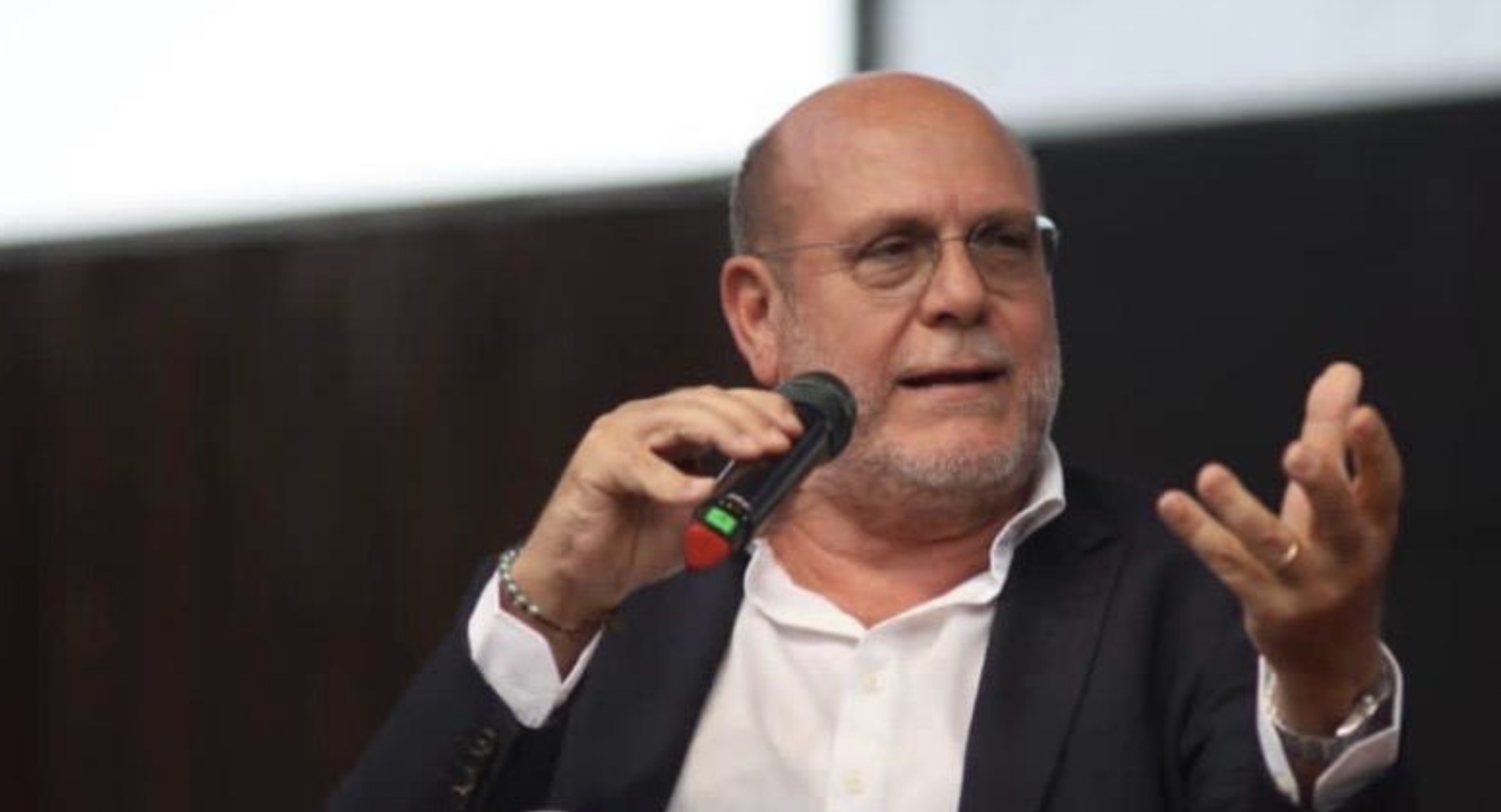 https://livesicilia.it/wp-content/uploads/2026/08/Massimo-Russo.jpg