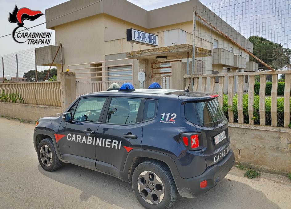 https://livesicilia.it/wp-content/uploads/2026/08/carabinieri-marsala.jpg