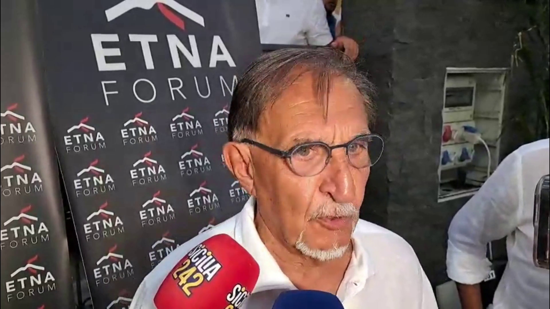 https://livesicilia.it/wp-content/uploads/2026/08/gOy9.jpg