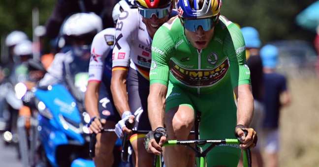 Van Aert batte Romele in volata, Mas resta leader della Vuelta