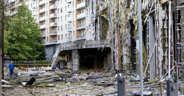 Riprendono gli attacchi russi su Kiev, almeno due morti e sette feriti