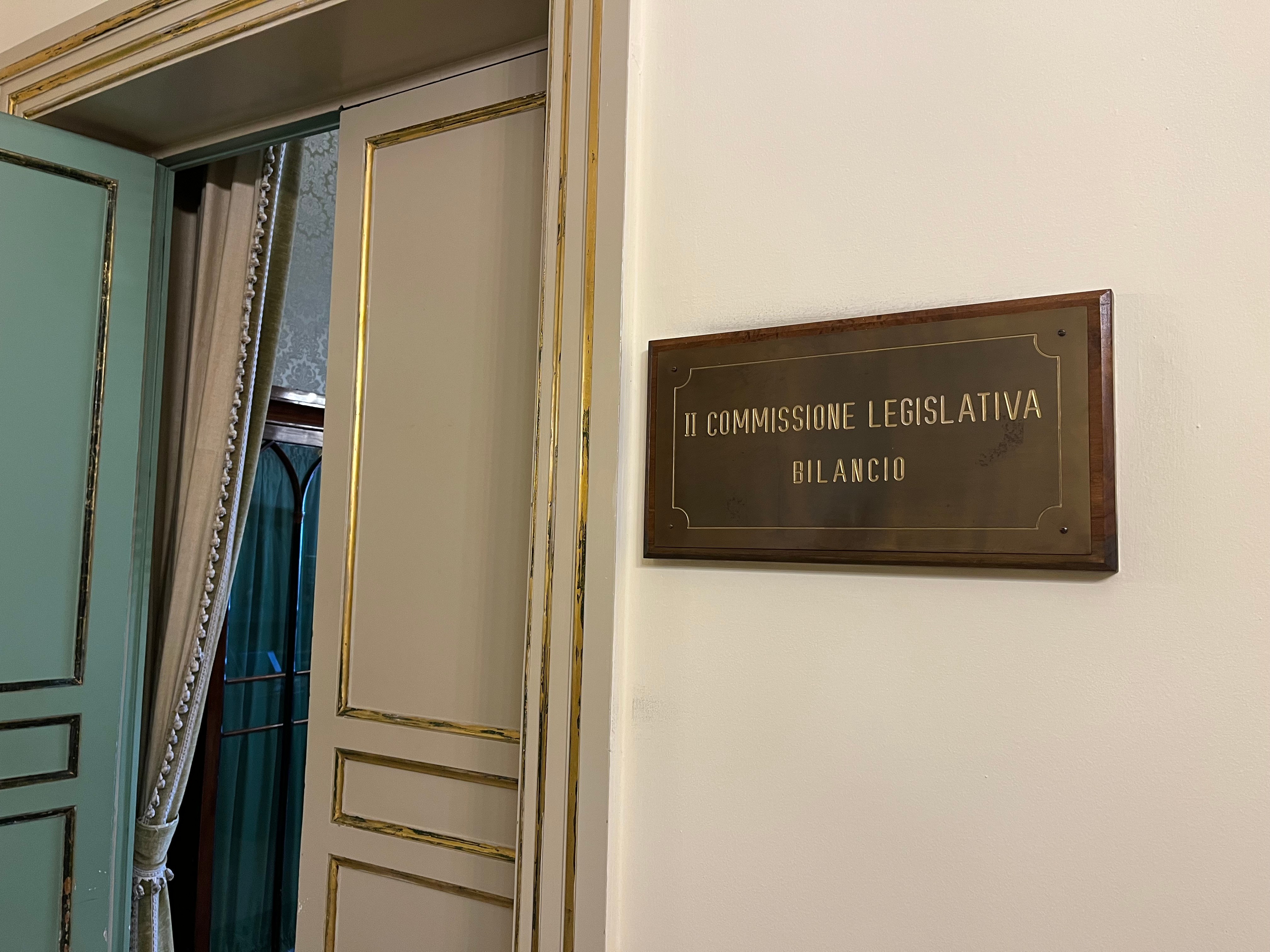 https://livesicilia.it/wp-content/uploads/2026/09/Commissione-Bilancio-Ars.jpeg?w=4032