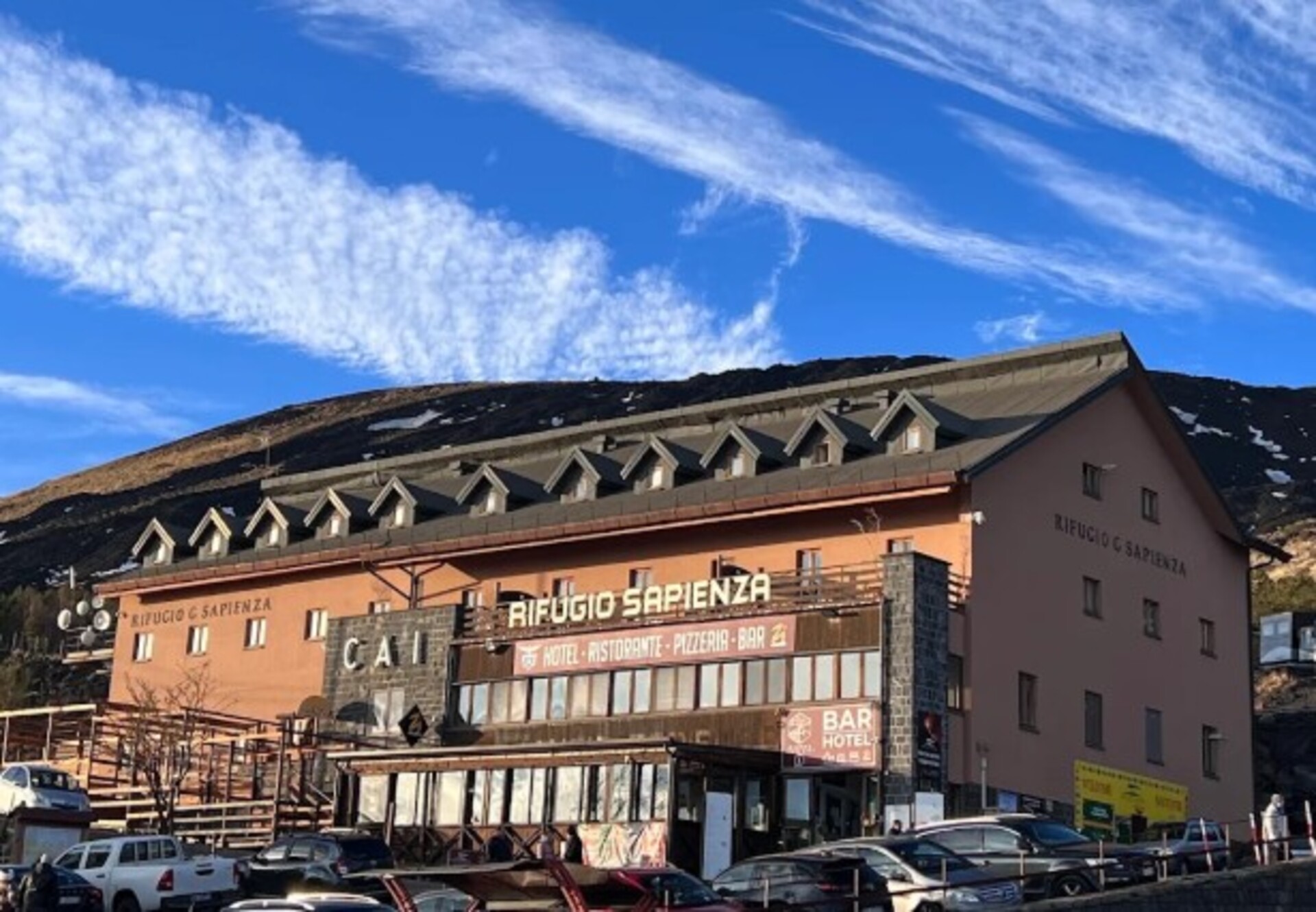 https://livesicilia.it/wp-content/uploads/2026/09/rifugio-sapienza.jpg