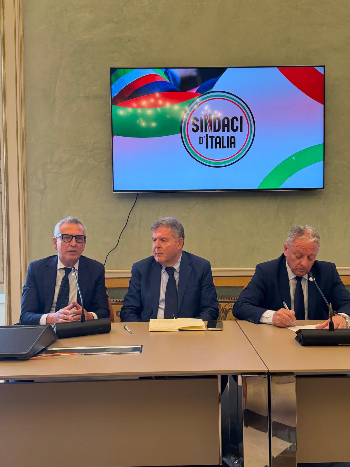 https://livesicilia.it/wp-content/uploads/2026/10/sindaci.jpg